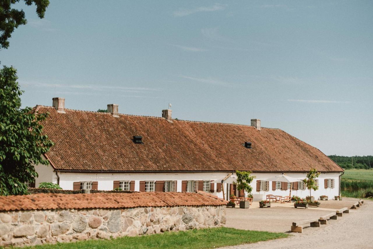 Nurmuizas Viesnica Hotel Lauciene Buitenkant foto