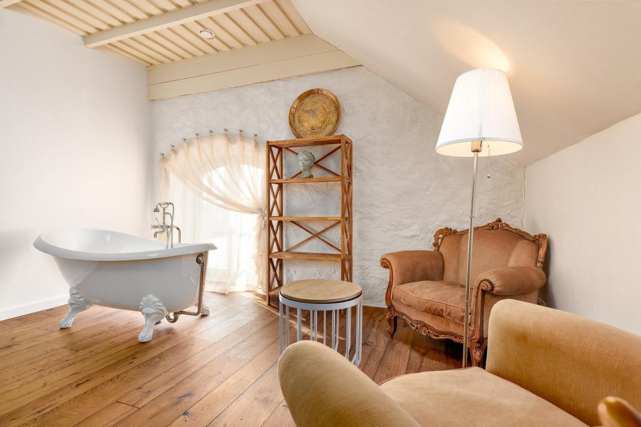 Nurmuizas Viesnica Hotel Lauciene Buitenkant foto