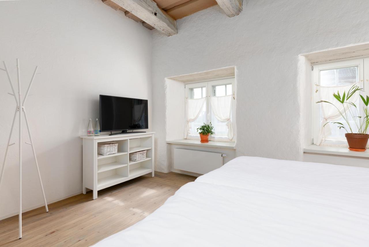 Nurmuizas Viesnica Hotel Lauciene Buitenkant foto